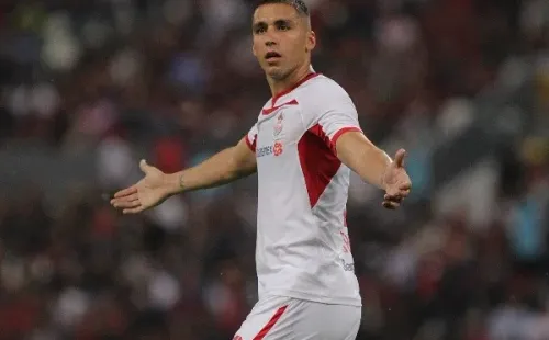 Fernando Tobio, con la piel del Toluca. Foto: Jam Media.