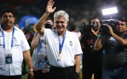 Tuca festeja el título del Clausura 2019 (Getty Images)