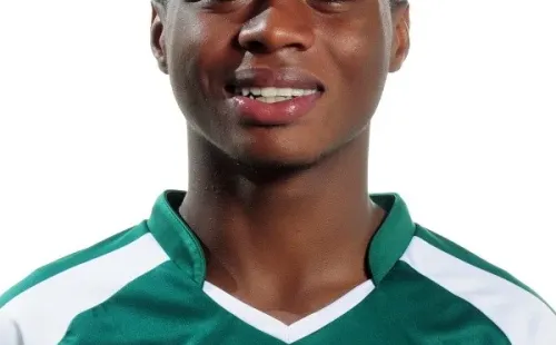 Caicedo posa con la playera del Deportivo Cali (Getty Images)