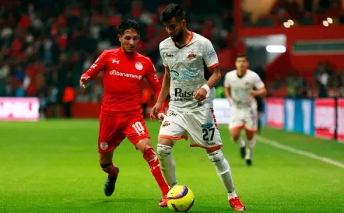 Escobar, con la playera de TM Fútbol Club ante Toluca por Copa MX.