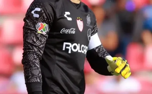 Hugo González no la pasa muy bien en Monterrey (Jam Media).