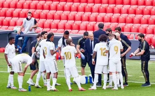 Zizou no dudó a la hora de defender el trabajo de sus dirigidos (Foto: Getty)