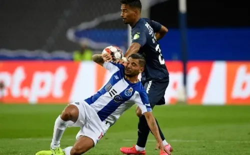 ¡No se la pueden sacar! Corona da cátedra en Porto (Getty Images).