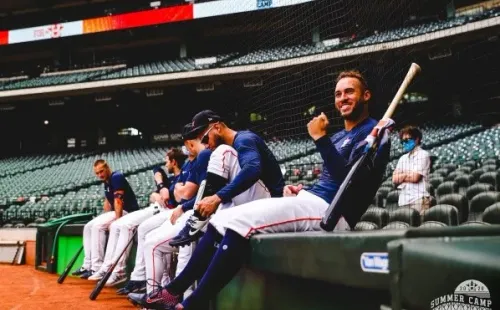 Houston Astros se prepara a dos semanas del inicio de la MLB (@astros)