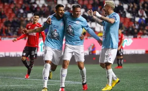 Pachuca celebra su gol (Jam Media)