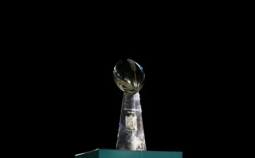 El trofeo Vince Lombardi, que se entrega al ganador del Super Bowl (Getty)