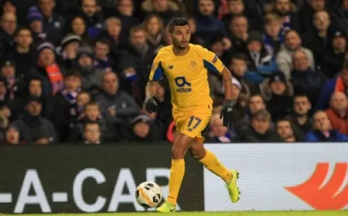 Tecatito Corona, Mexicanos en el extranjero, Porto, Primeira Liga, Rui Costa