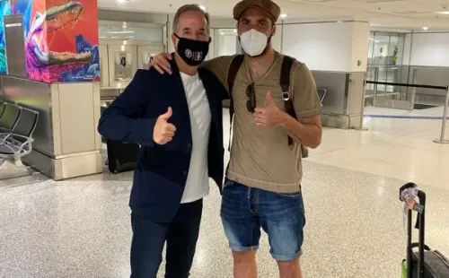 Higuaín ya está en Miami (@Jorge__Mas)