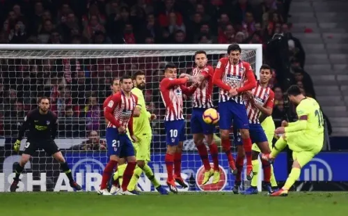 Messi es un francotirador desde cualquier posición. (Getty)
