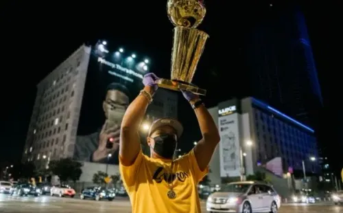 fiesta aficionados lakers 1