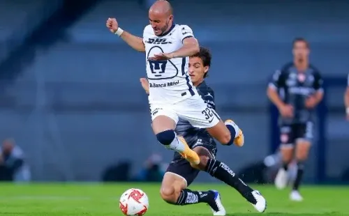 Carlos González, Pumas UNAM, Liga MX