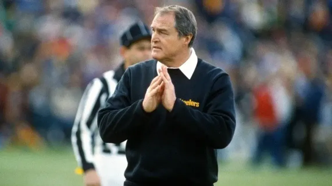 Chuck Noll hizo historia como entrenador de los Pittsburgh Steelers (Getty Images)
