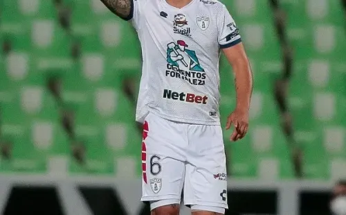 Víctor Guzmán anotó el 0-1 que empezó a liquidar la historia (Getty Images)