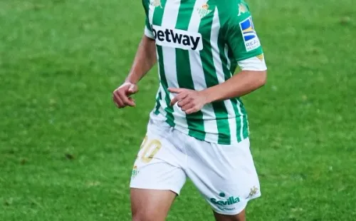 Diego Lainez es pedido por la afición para ser titular (Getty Images)