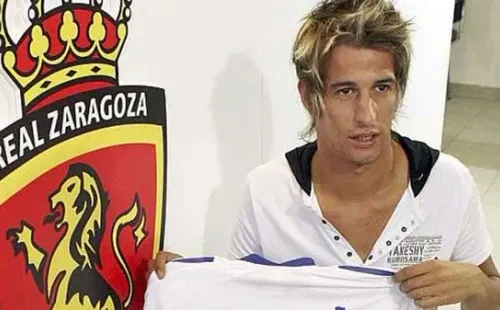 El portugués al momento de ser presentedo en el club (Zaragoza web)