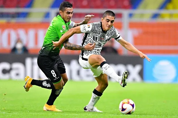 Santiago Naveda América