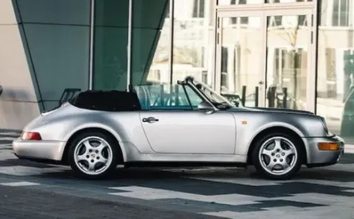 El Porsche 911 que perteneció a Diego Maradona.
