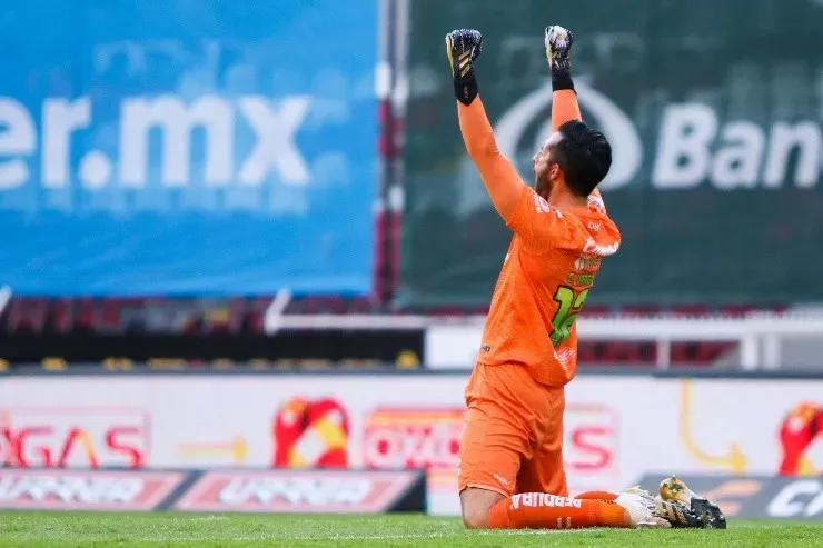 Camilo Vargas en Atlas