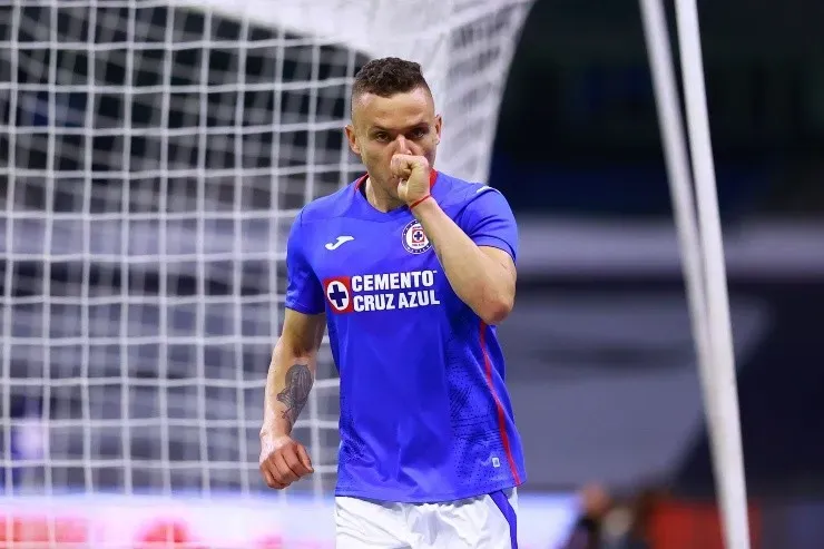 Jonathan Rodríguez en Cruz Azul