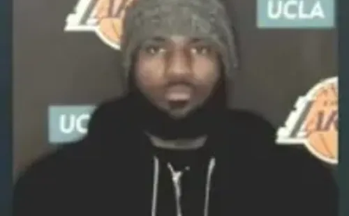 Meme sobre los Nets con LeBron