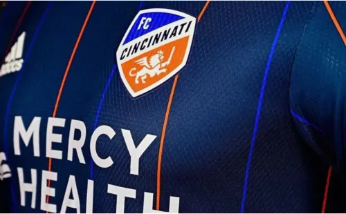 Camiseta del FC Cincinnati (@fccincinnati)