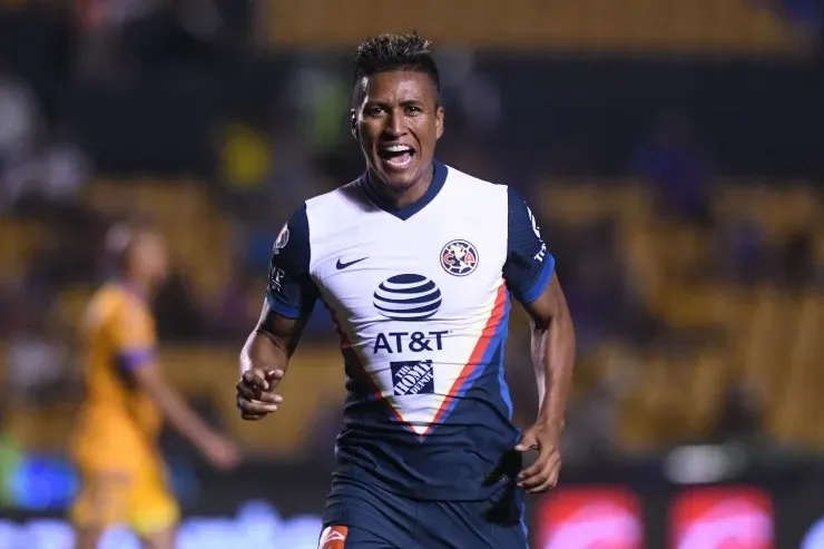 Pedro AQuino en América