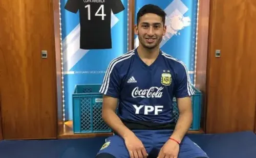 Varela con el Seleccionado Argentino. (Instagram)