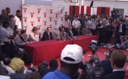 Primer retiro de Michael Jordan