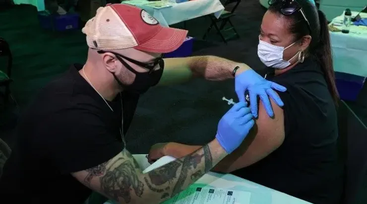 Vacunas en estadios deportivos