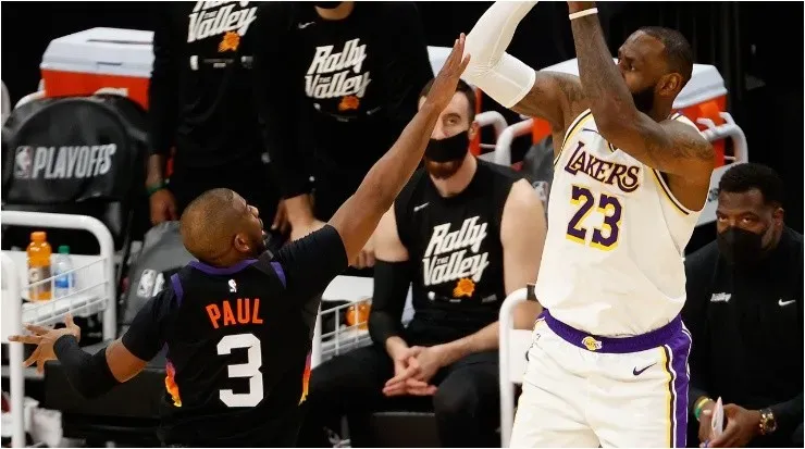 Chris Paul y LeBron James (Foto: Getty)
