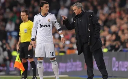 Mesut Ozil y José Mourinho en Real Madrid