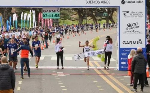 Héctor Garibay, ganador de los 42k.