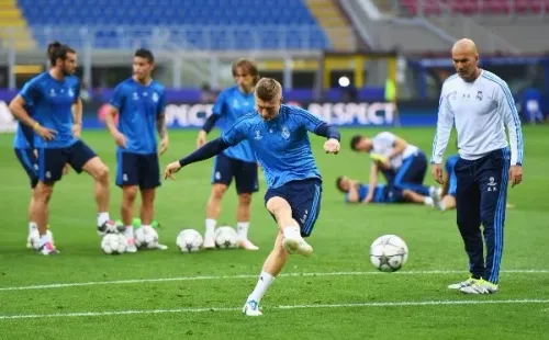 Kroos optó por elegir a Zidane como leyenda. (Getty)