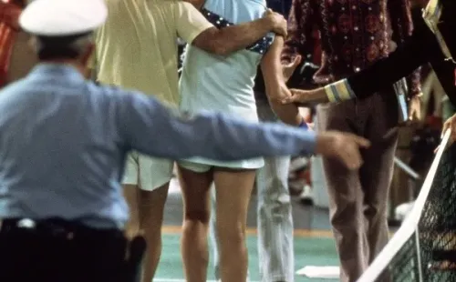 Fin del partido entre King y Riggs (Getty)