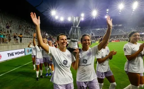 Louisville, las primeras campeonas. (Getty)