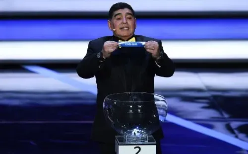 Diego Maradona en el sorteo de Rusia 2018. (Getty)