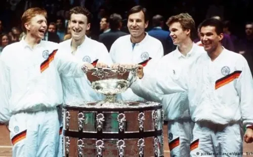 Su primera Davis fue en 1988.