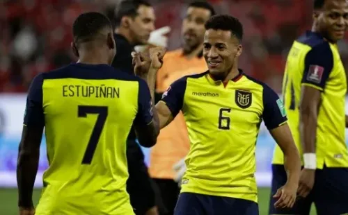 Byron Castillo y Pervis Estupiñán, de Ecuador