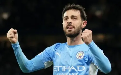 Bernardo Silva, una de las opciones para el mediocampo de Barcelona