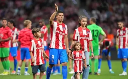 Luis Suárez, en su despedida del Wanda Metropolitano junto a sus hijos