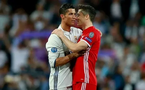 Ronaldo y Lewandowski, los jugadores de las negociaciones. Getty.