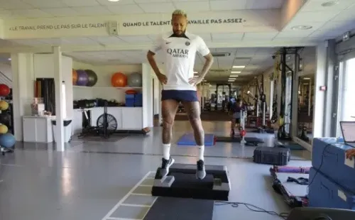 Neymar volvió a las prácticas con PSG este martes