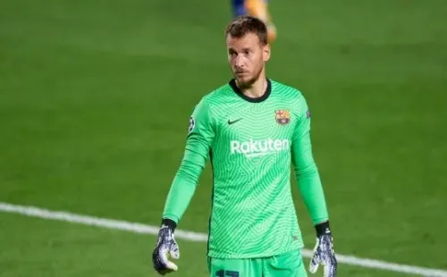 Barcelona podría rescindir a Neto, que cobra 5 millones de euros netos anuales