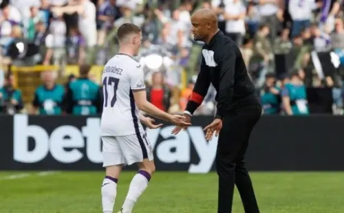 Kompany le dio confianza a Sergio Gómez en Anderlecht