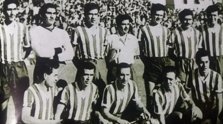 México con la camiseta de Gremio de Porto Alegre