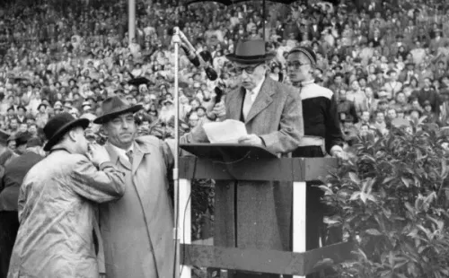 Jules Rimet, presidente y creador de la Copa del Mundo en Suiza 1954 (Getty Images)