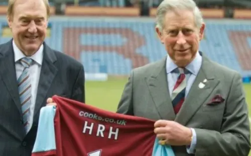 Carlos III en Burnley: TW Burnley