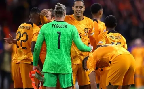 Pasveer debutó ante Polonia.