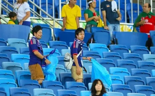 Los japoneses limpiando en Rusia 2018