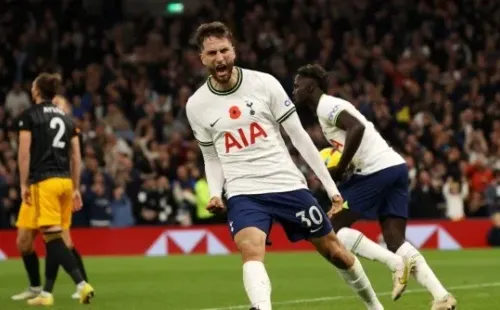 Rodrigo Bentancur podría salir de Tottenham